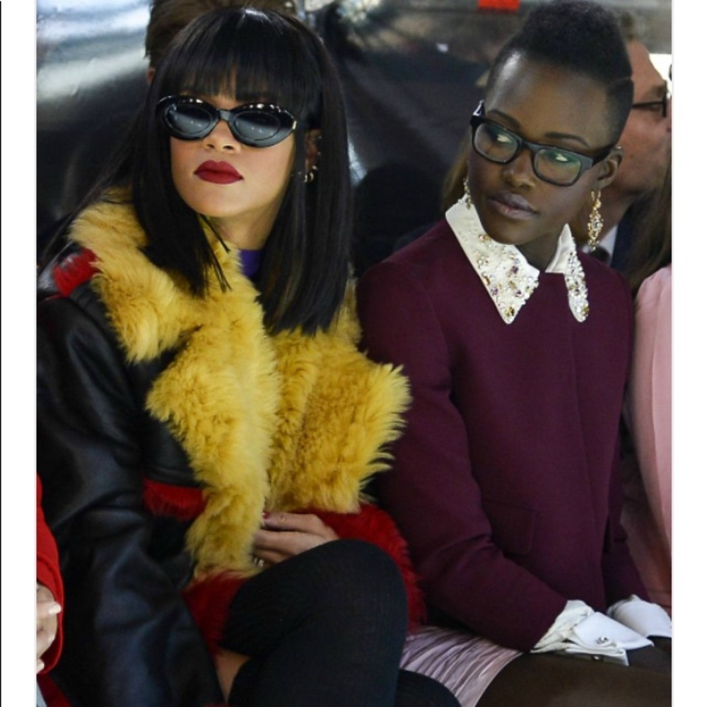 Meet your Posher, Vee